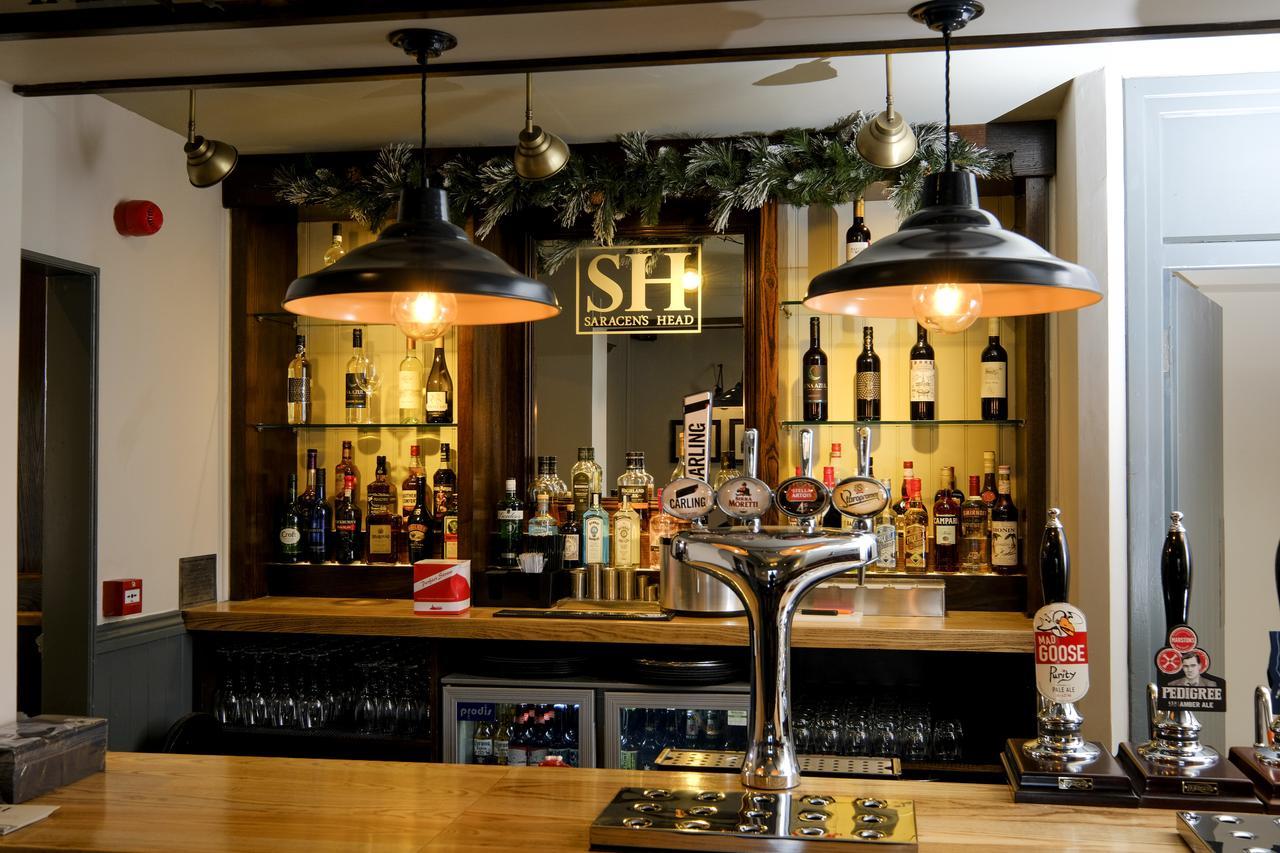 The Saracens Head Panzió Stafford Kültér fotó
